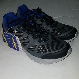 Goodyear Sneakers